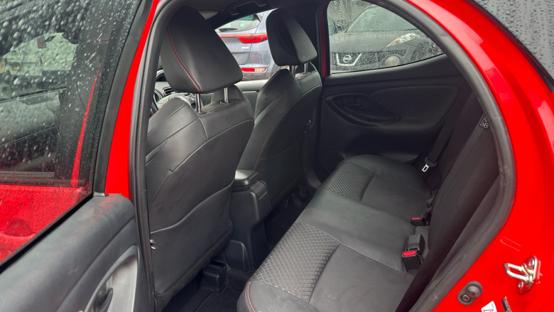 Toyota Yaris 1.5 Hybrid Launch Edition 5dr CVT Hybrid Hatchback